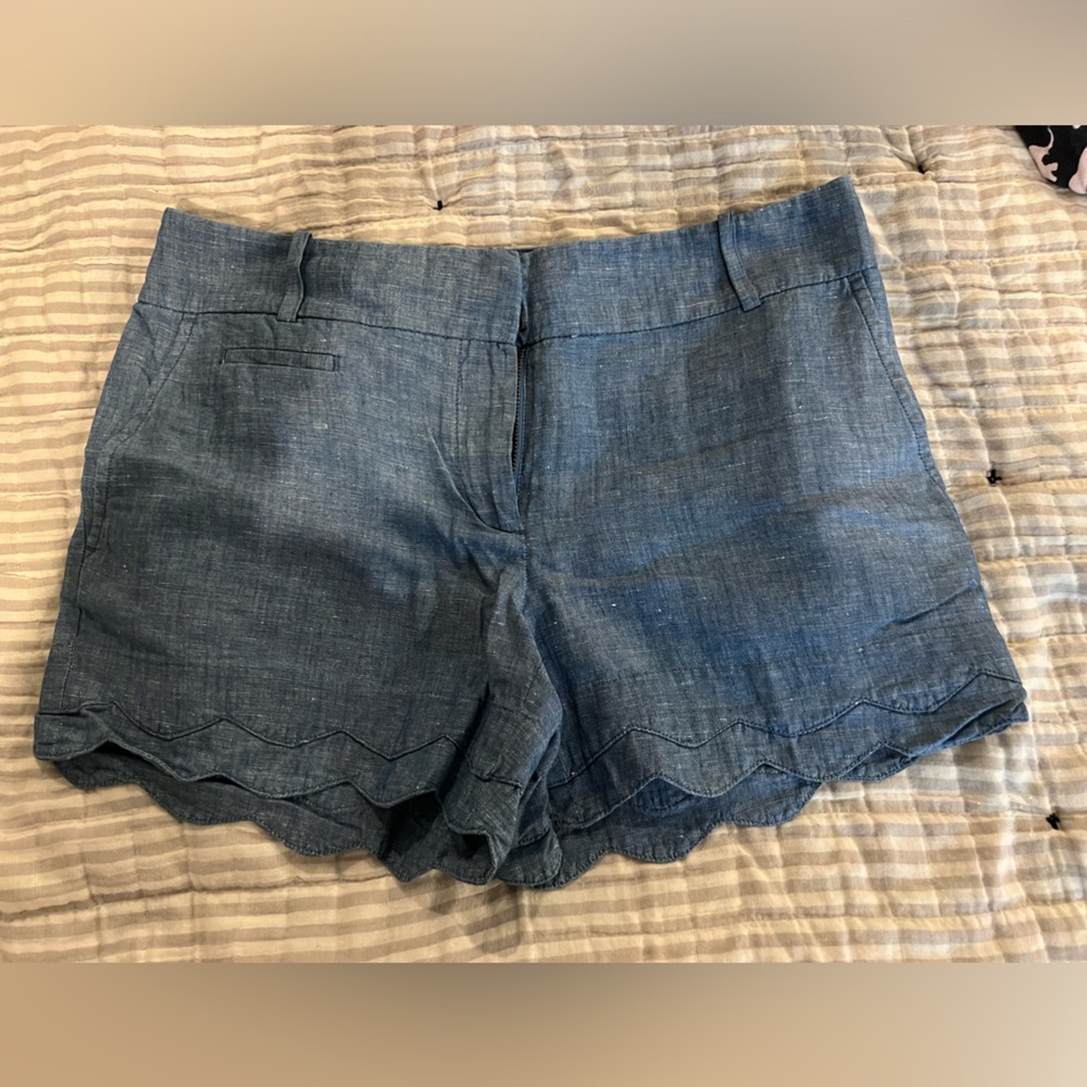 Loft scallop hem riviera shorts